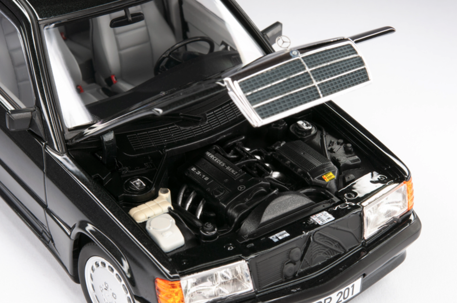 ミニカー AUTOart Mercedes-Benz 190E 1/18 1/18 オートアート 76134 メルセデス ベンツ 190E 2.0 ブリリアント