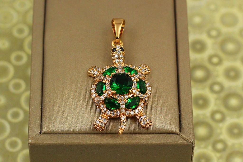 Кулон Xuping Jewelry раковина с зеленым камнем 3,2 см Золотистый (31559236)