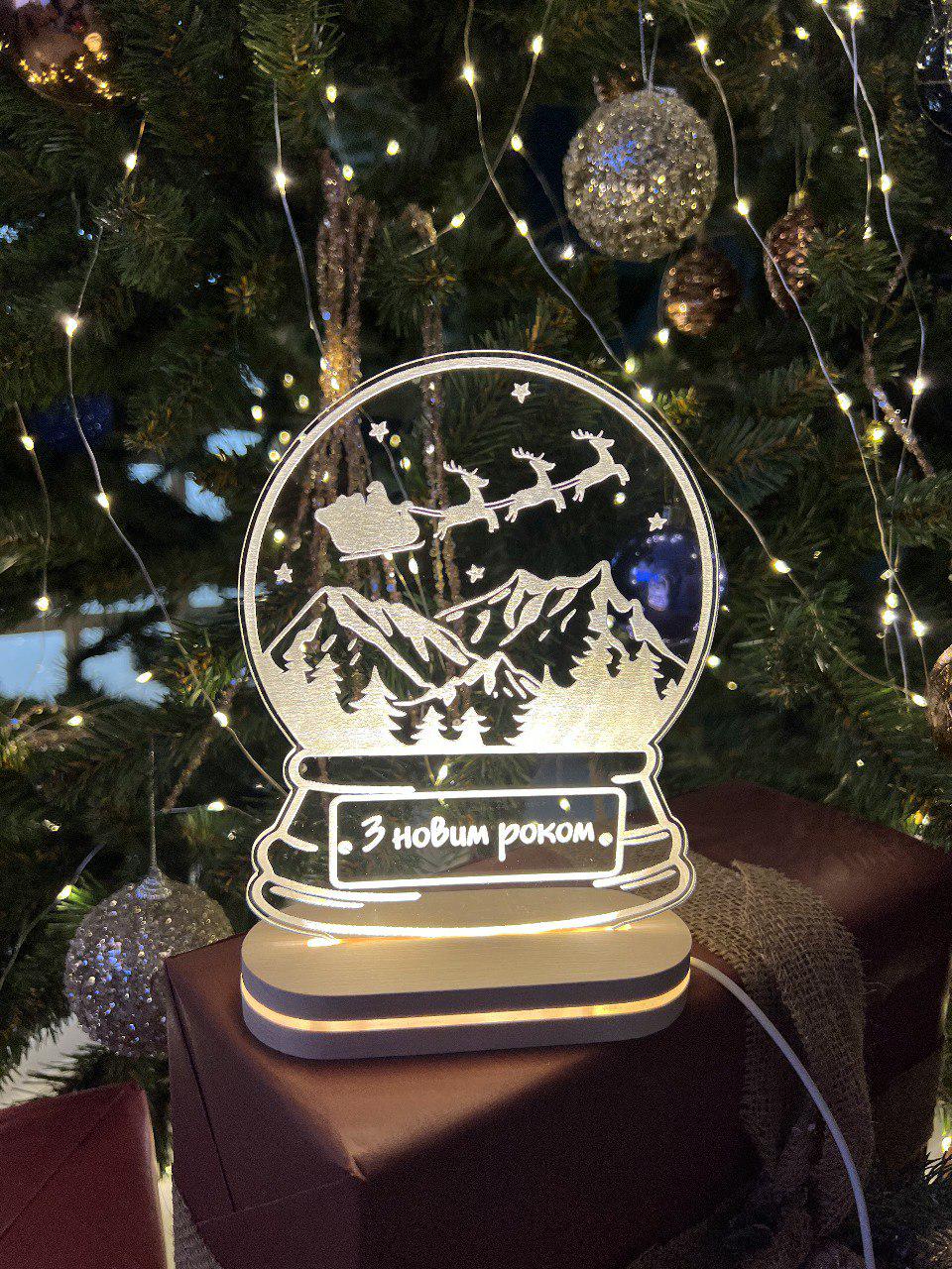 Світильник Новий рік на підставці з натурального дерева