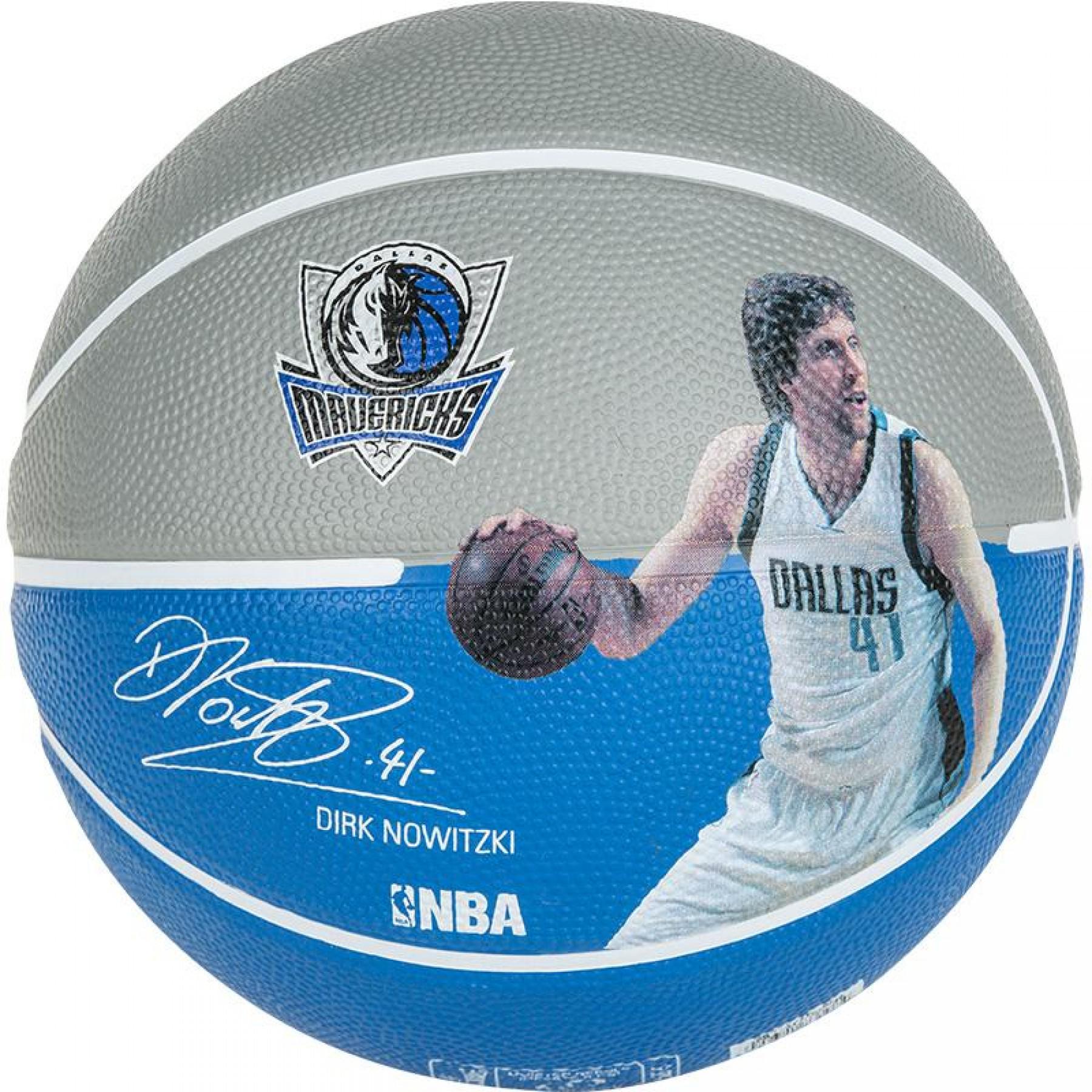М'яч баскетбольний Spalding NBA Player Dirk Nowitzki р. 7 М'яч баскетбольний Spalding NBA Player Dirk Nowitzki р. 7