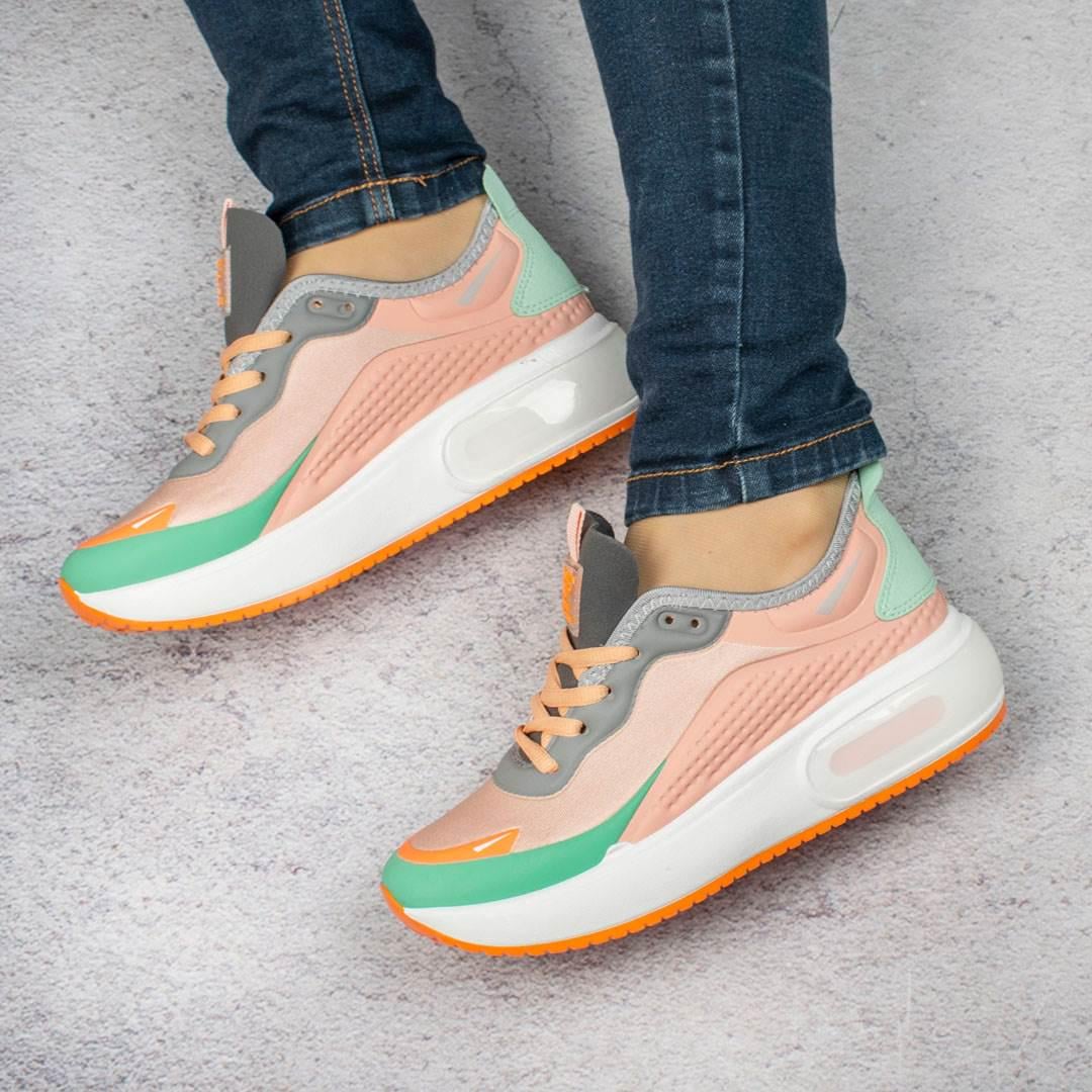 Кроссовки женские Fashion 330509 р. 38 24 см