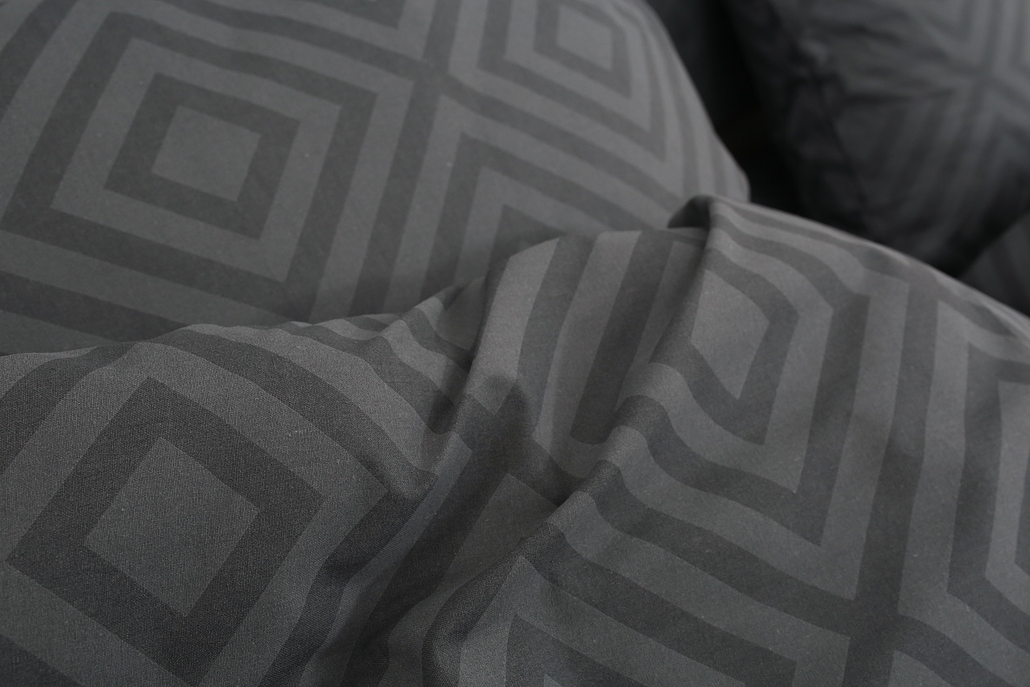 Комплект постельного белья евро Amore Glux-126 бязь Серый (KPB-Ae-Glux-126gr(50x70)_) - фото 4 Комплект постельного белья евро Amore Glux-126 бязь Серый (KPB-Ae-Glux-126gr(50x70)_) - фото 4