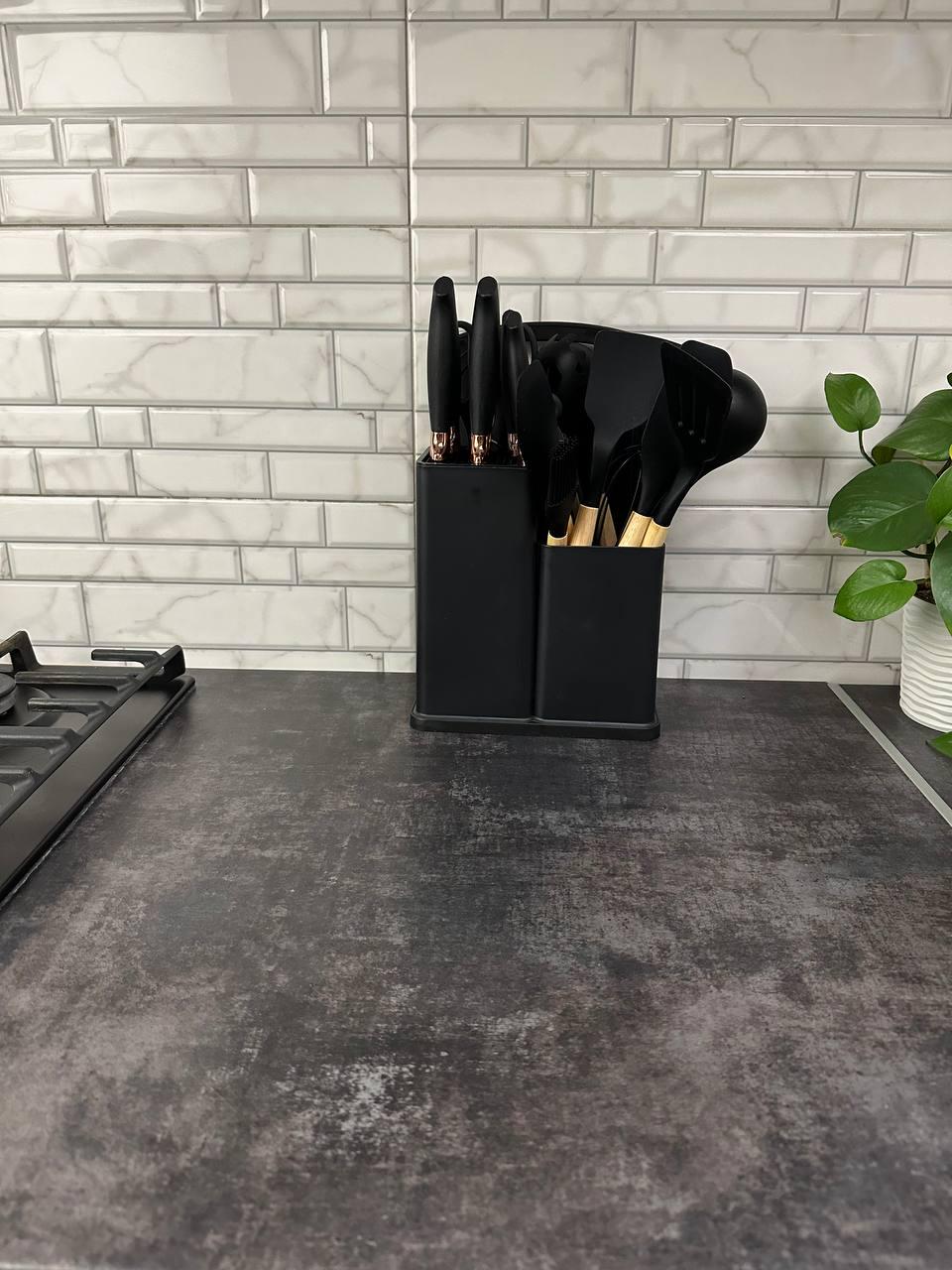 Набір кухонного приладдя на підставці 19 пр. з досткою Чорний (UN-1872) - фото 6 Набір кухонного приладдя на підставці 19 пр. з досткою Чорний (UN-1872) - фото 6