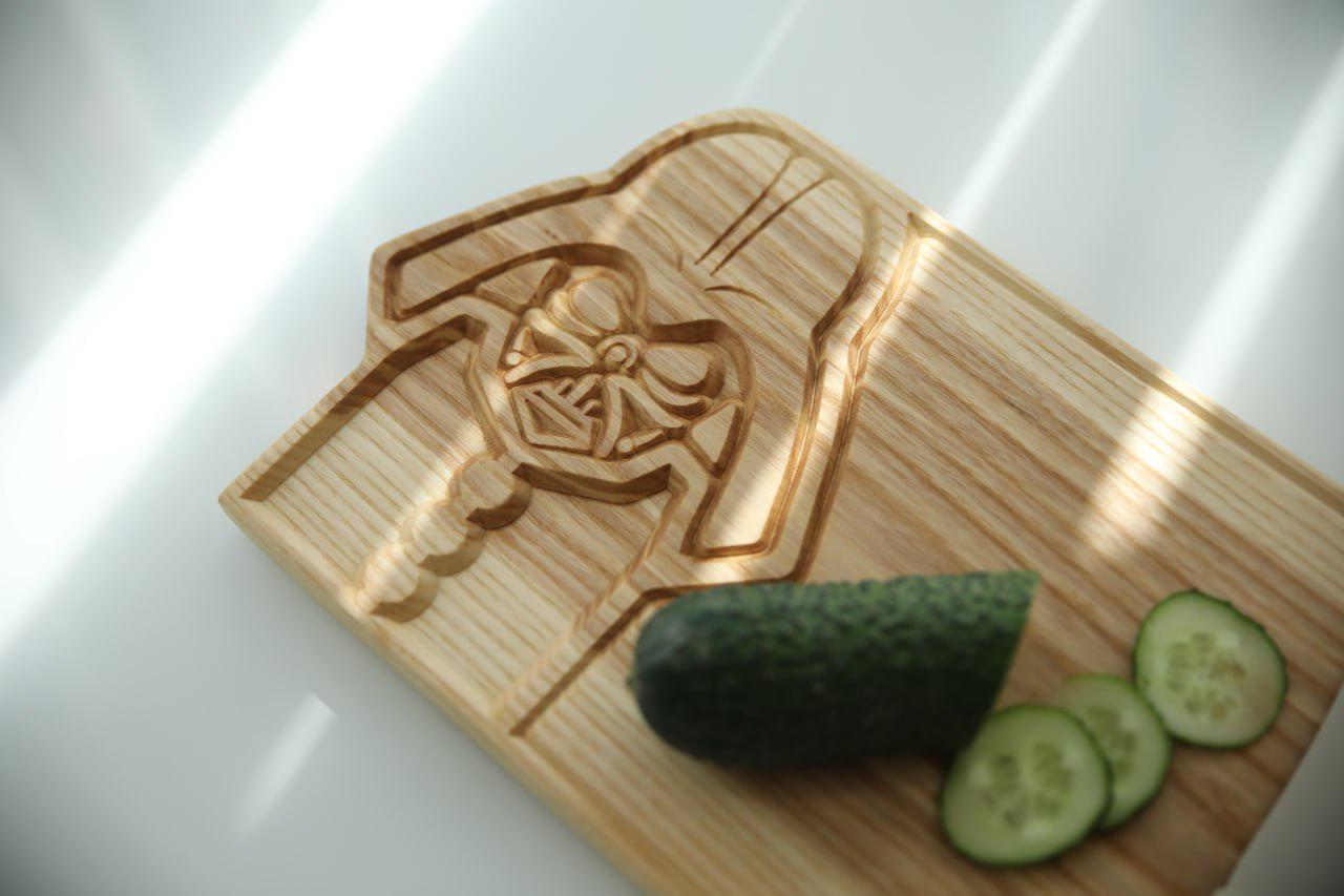 Деревянная доска Дарт Вейдер Дуб 35х20х2 см (WDK-41.2) - фото 4 Деревянная доска Дарт Вейдер Дуб 35х20х2 см (WDK-41.2) - фото 4