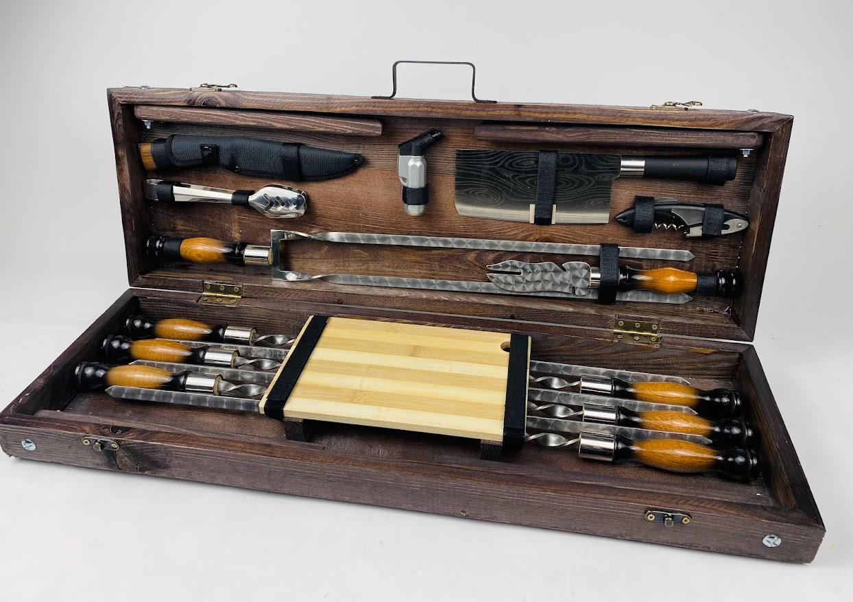 Подарочный набор шампуров Бизон в кейсе-трансформере из натурального дерева и нержавеющей стали из 14 предметов Коричневый (143-10-KS-7619)