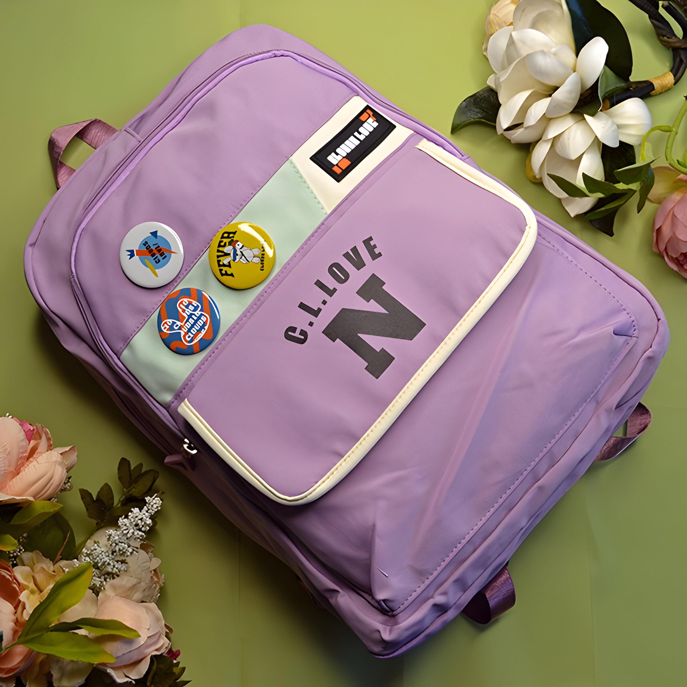 Шкільний рюкзак Love зі значками Бузковий (23-9) - фото 2 Шкільний рюкзак Love зі значками Бузковий (23-9) - фото 2