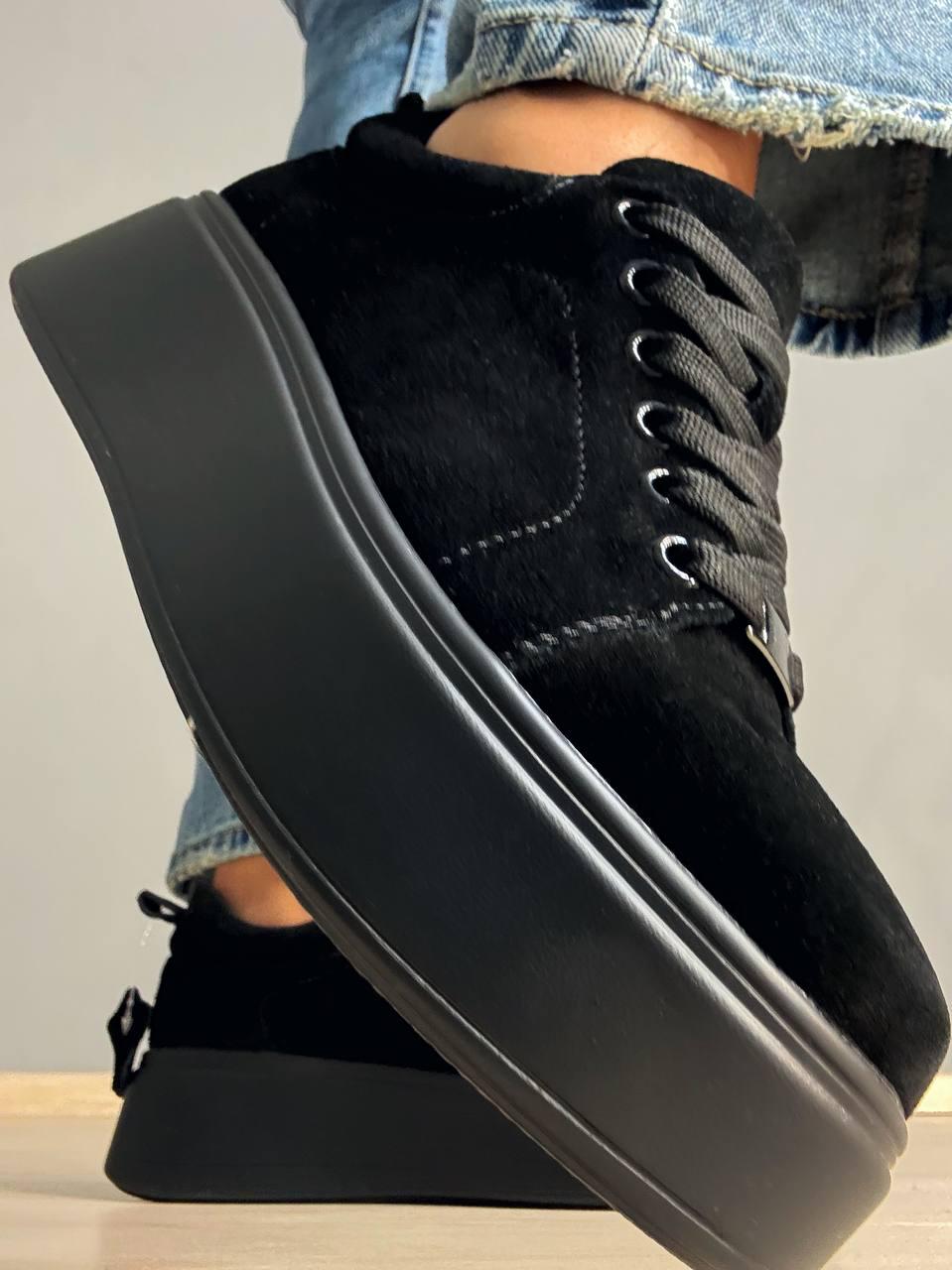 Кеди жіночі Hengji 537-8 замшеві на платформі р. 38 24,5 см Чорний - фото 7 Кеди жіночі Hengji 537-8 замшеві на платформі р. 38 24,5 см Чорний - фото 7