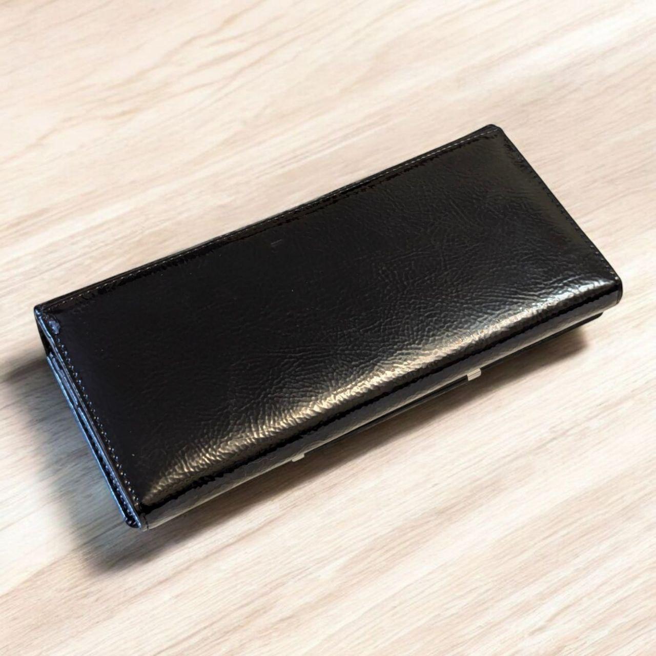 Гаманець жіночий лаковий на магніті з клямкою для дрібниці 19х9,5 см Чорний (К2885) - фото 2 Гаманець жіночий лаковий на магніті з клямкою для дрібниці 19х9,5 см Чорний (К2885) - фото 2