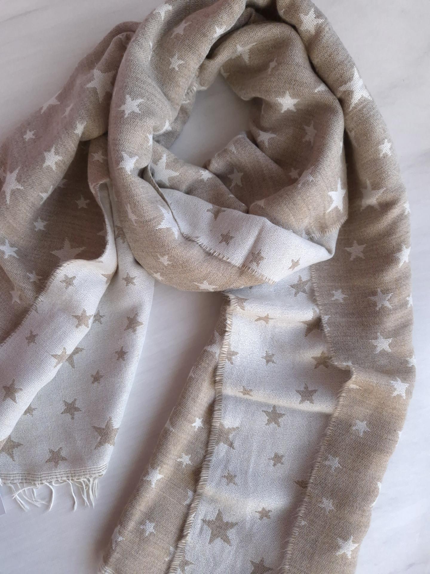 Шарф-палантин жіночий в зірки весна-осінь 212х62 см Бежевий (15925) - фото 2