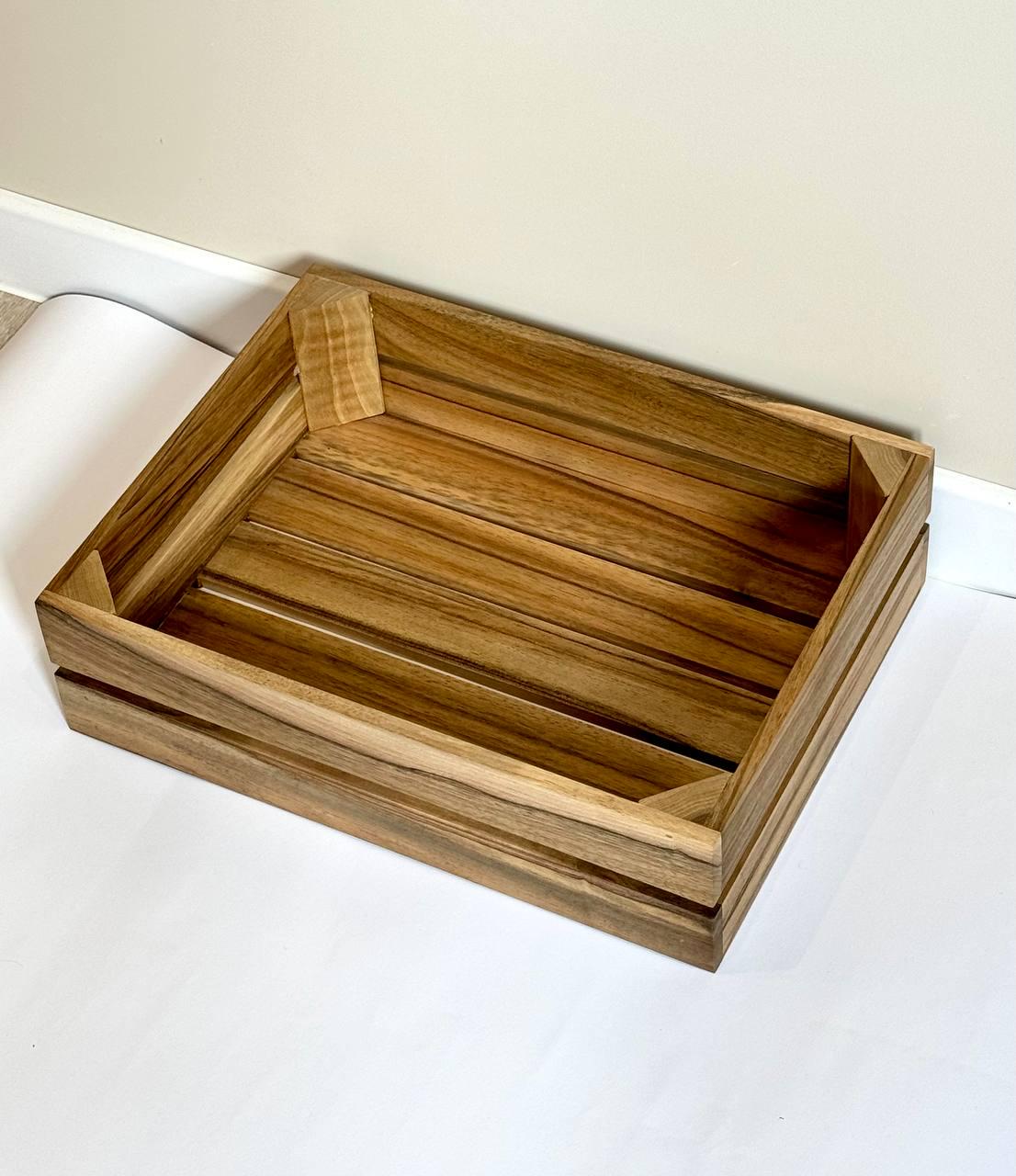 Ящик для зберігання дерев'яний з горіху 40х30х11 см (18729264) - фото 6 Ящик для зберігання дерев'яний з горіху 40х30х11 см (18729264) - фото 6