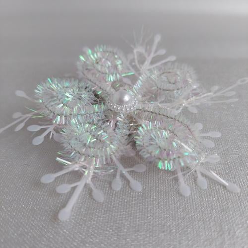 Бантик новогодний Снежинка на шпильке (210096)