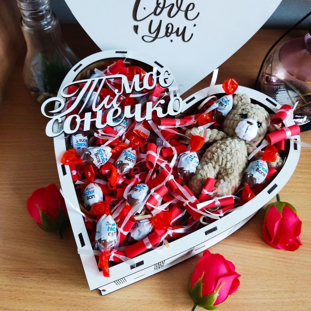 Подарочный бокс для любимой с мягкой игрушкой конфетами и 101 причиной Почему я тебя люблю (ar158) Подарочный бокс для любимой с мягкой игрушкой конфетами и 101 причиной Почему я тебя люблю (ar158)