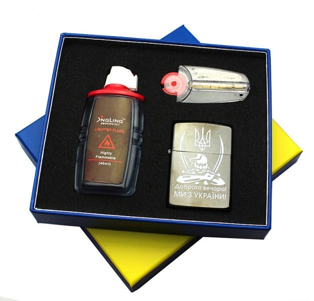 Запальничка бензинова ''Доброго вечора Ми з України'' з балончиком бензину/кремні 7 шт. та гнот в подарунковій коробці (62218) - фото 1