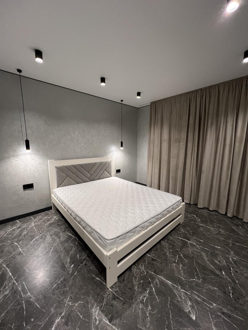 Кровать деревянная с мягким изголовьем 120x200 см (2448964625)