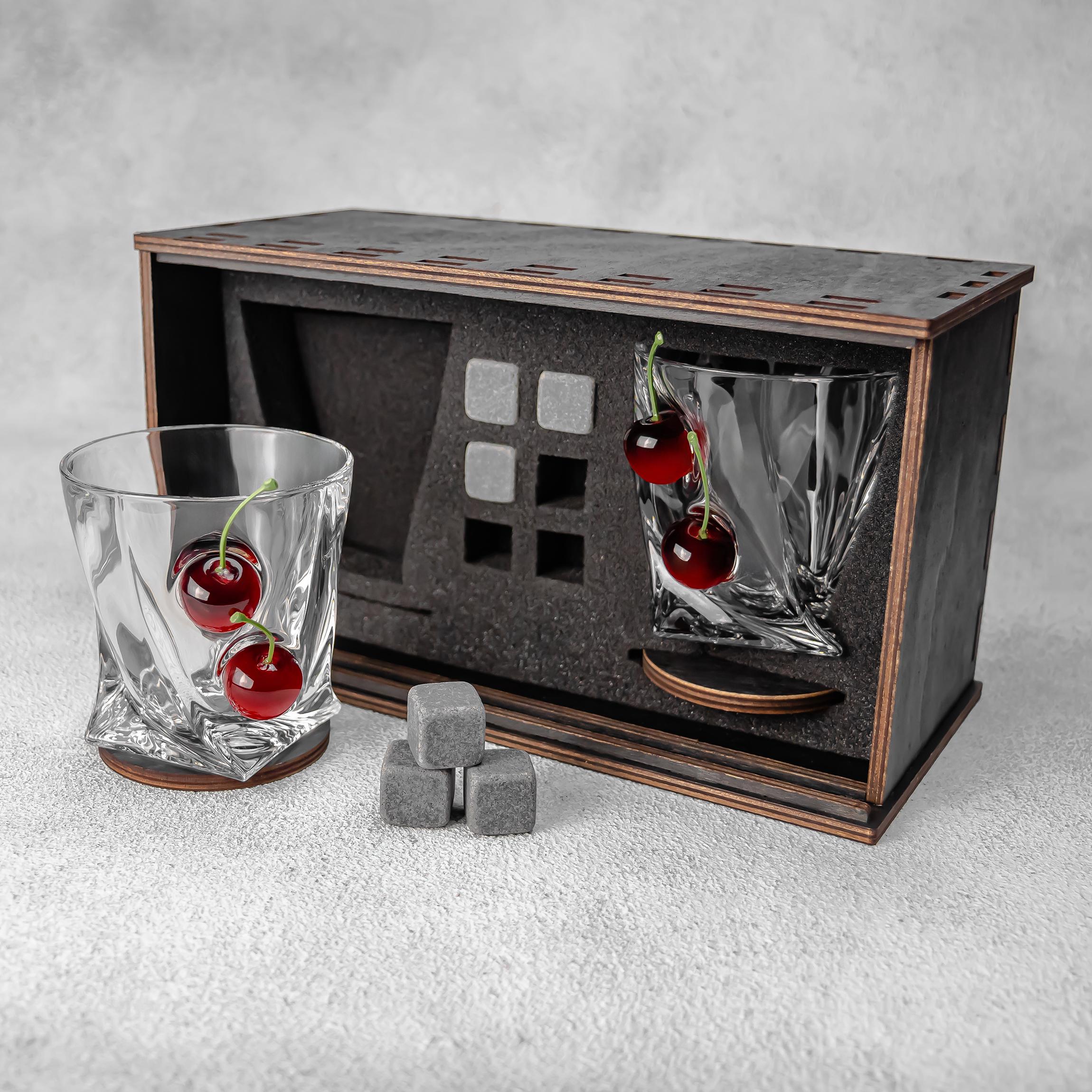 Набір на 2 кришталеві склянки з вишнями (31548676)