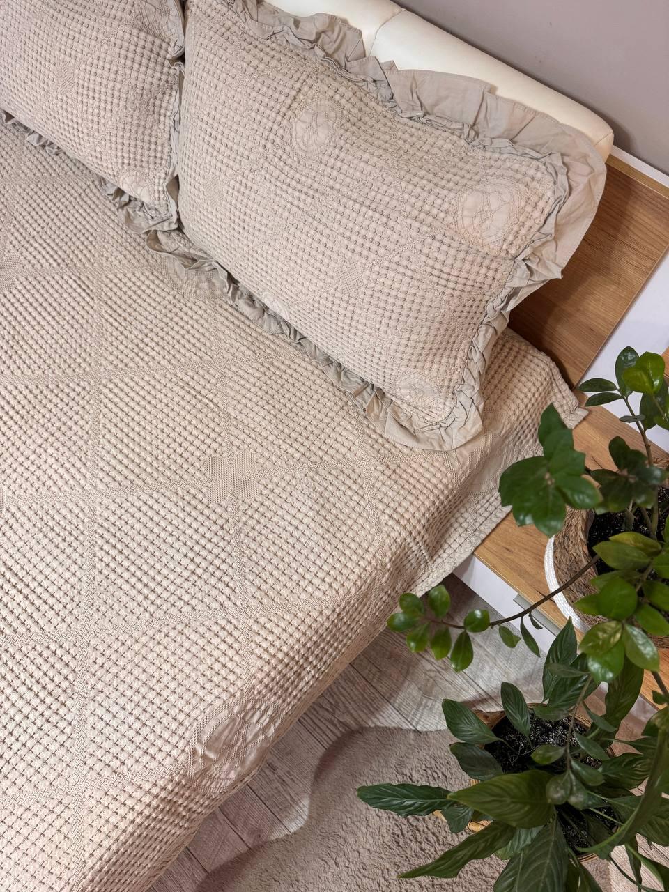 Комплект вафельний євро покривало 200х230 см/наволочки 50х70 см 2 шт. Сірий (П4К-al-n-vaf-002) - фото 9 Комплект вафельний євро покривало 200х230 см/наволочки 50х70 см 2 шт. Сірий (П4К-al-n-vaf-002) - фото 9