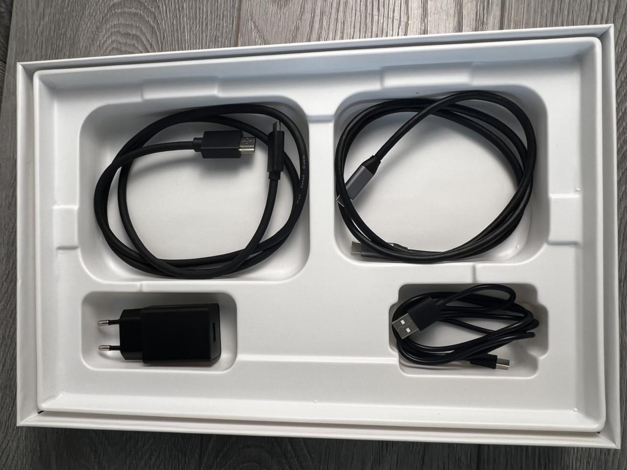 Монітор портативний 14” Yodoit PTM14 Full HD IPS 60 Гц тонкий екран - фото 9 Монітор портативний 14” Yodoit PTM14 Full HD IPS 60 Гц тонкий екран - фото 9