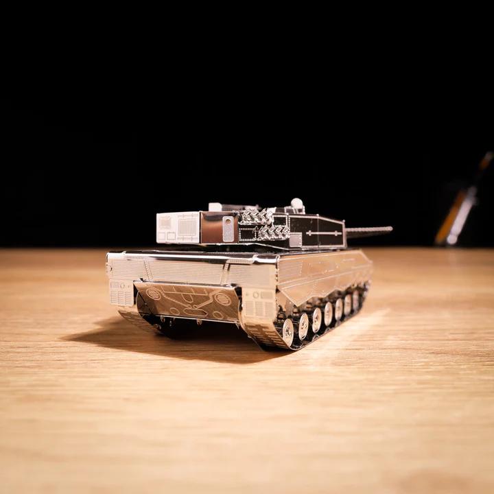 Конструктор METAL-TIME Leopard 2 Tank MT079 модель колекційна (3032564) - фото 8