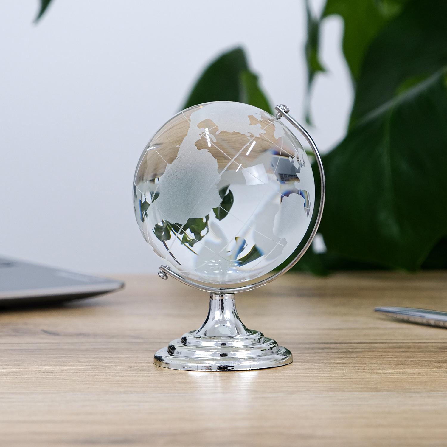Декоративний глобус із кришталю на металевій підставці 13,5х8,5 см Срібний (MH-SJ046-2-8D) - фото 2 Декоративний глобус із кришталю на металевій підставці 13,5х8,5 см Срібний (MH-SJ046-2-8D) - фото 2