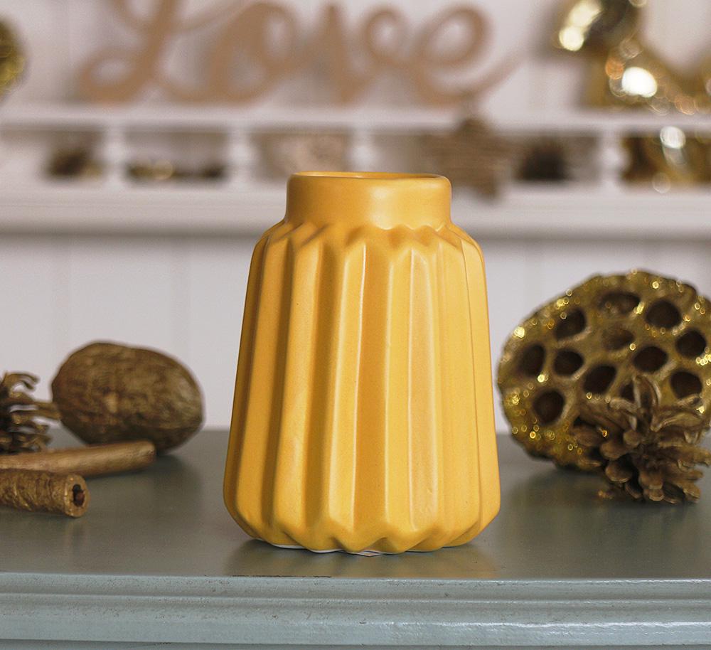 Ваза керамическая рельефная h10см желтый 1021208-1 желтый Гранд Презент 1021208-1 жёлтый