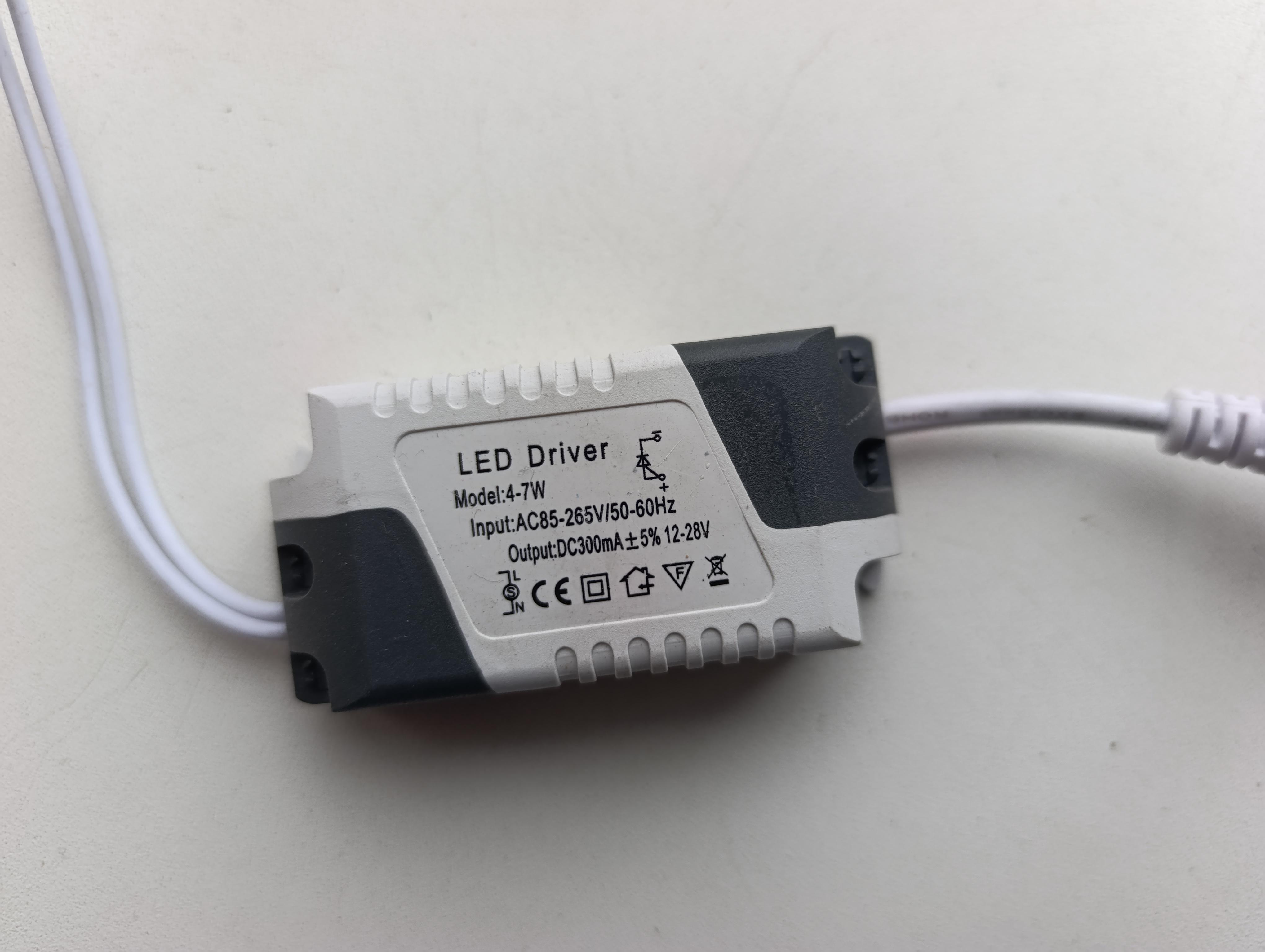 Блок живлення для світлодіодного світильника 4-7 Вт (101284)