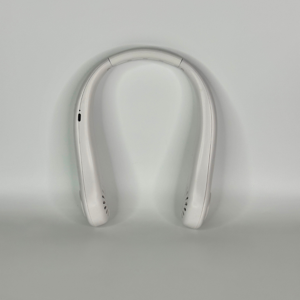 Вентилятор на шею Neck Fun безлопастный аккумуляторный Белый (NFX-5-White) - фото 3 Вентилятор на шею Neck Fun безлопастный аккумуляторный Белый (NFX-5-White) - фото 3