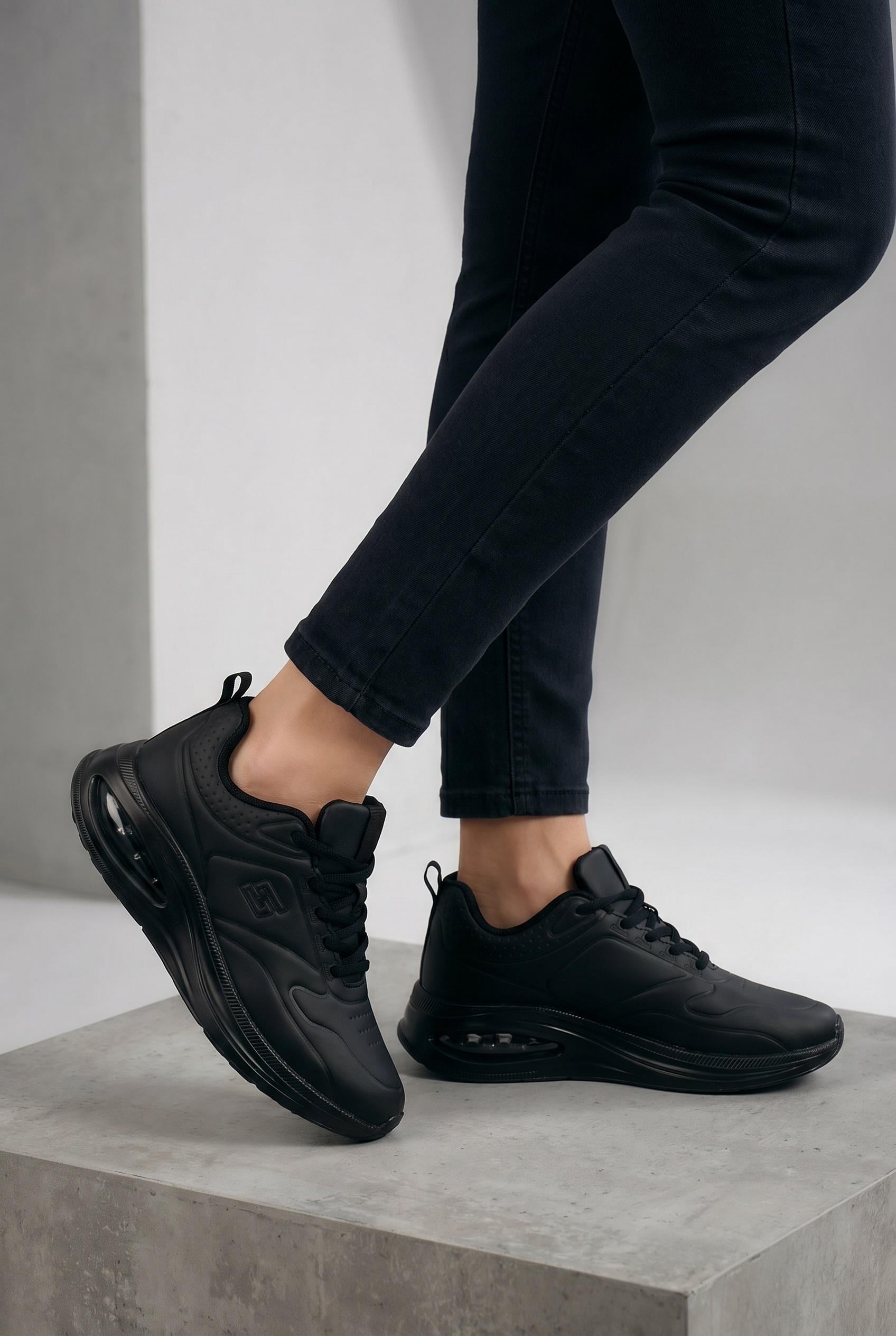 Кроссовки женские Fashion 347293 на платформе с амортизацией р. 37 Черный (347293_37)