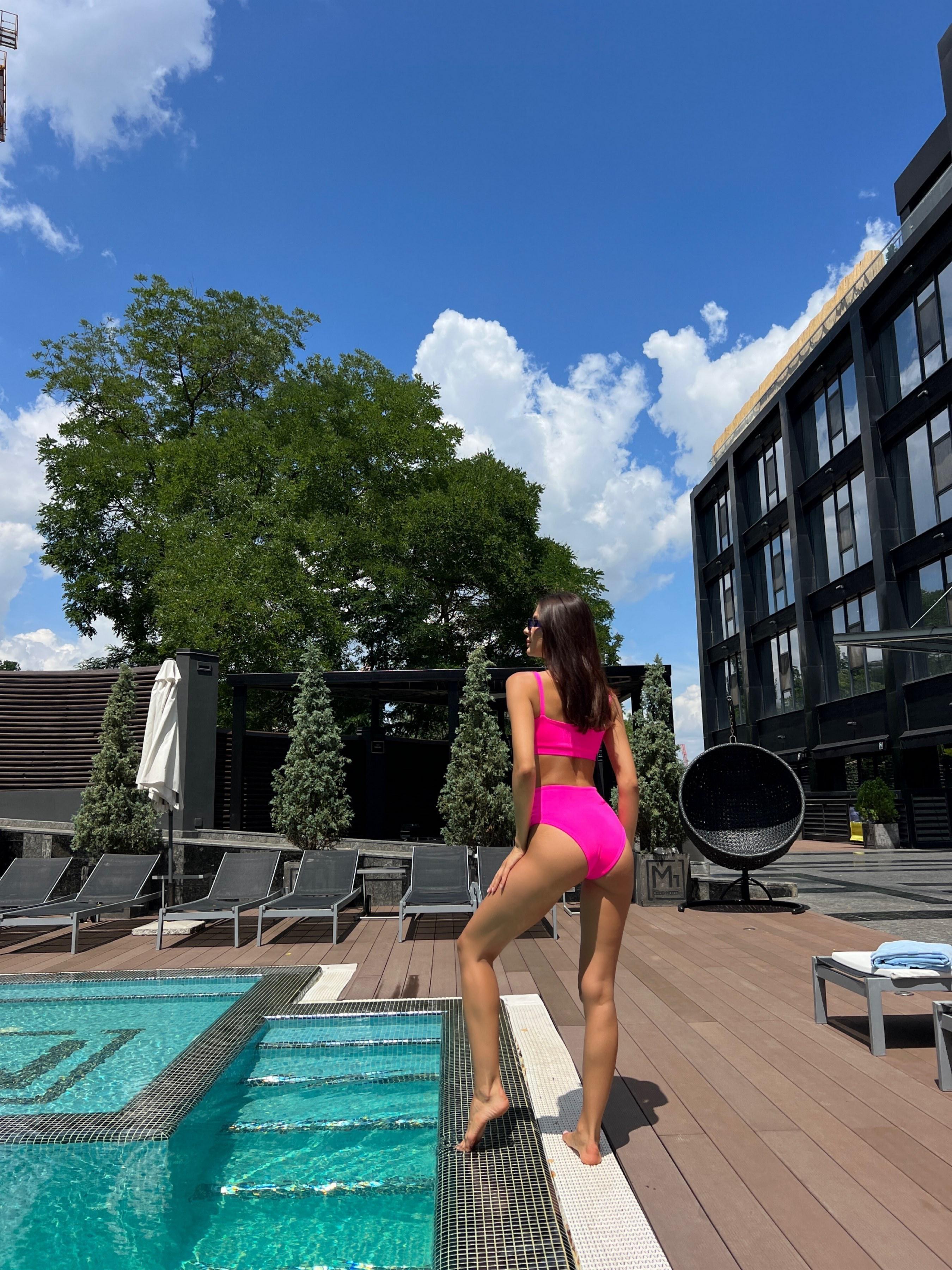 Комплект женский Nova Vega высокие плавки и топ M Розовый (4055-24242) - фото 2