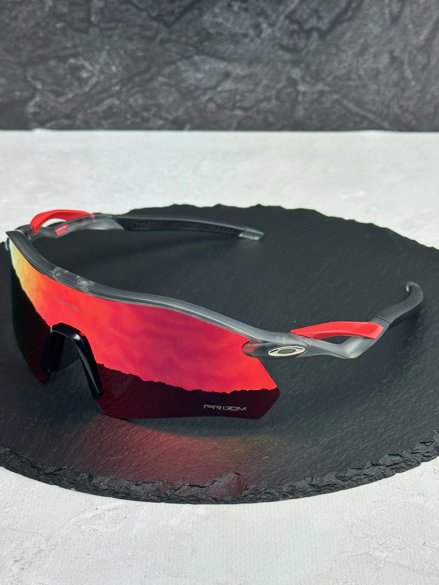 Солнцезащитные очки Oakley RadarLock Path OO9495 с красной линзой Prizm Ruby спортивный щиток мужские Серый