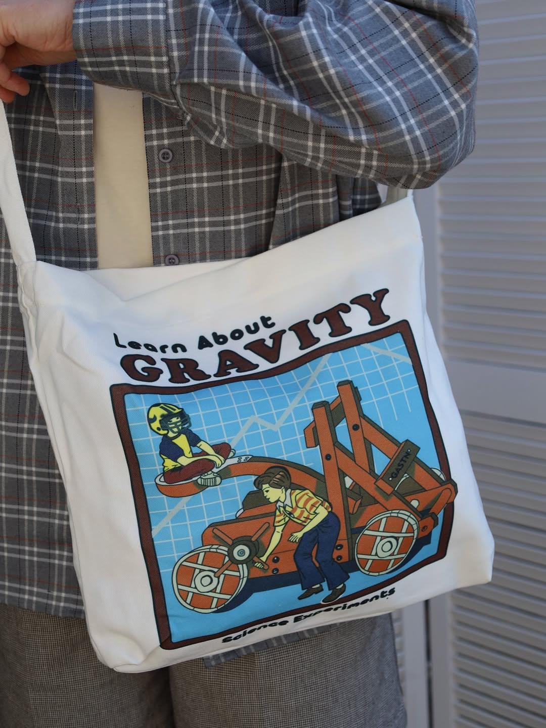 Сумка шопер Белый через плечо Learn about Gravity 35x40 см Белый (35548704)
