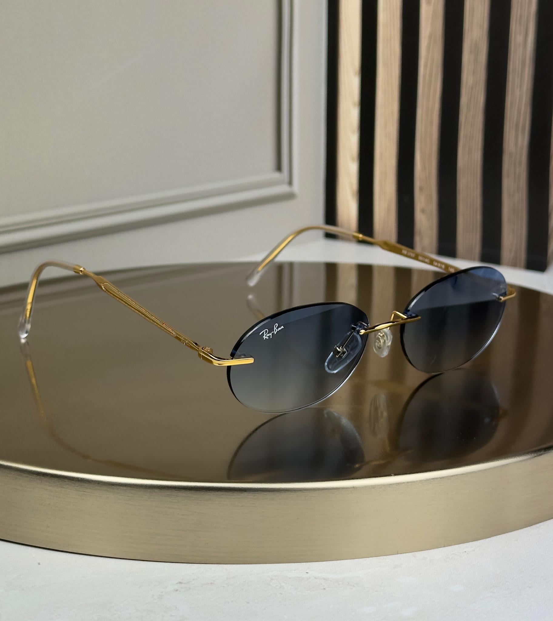 Солнцезащитные очки RAY-BAN RB3767 голубая градиентная линза безободочные овальные Золотой