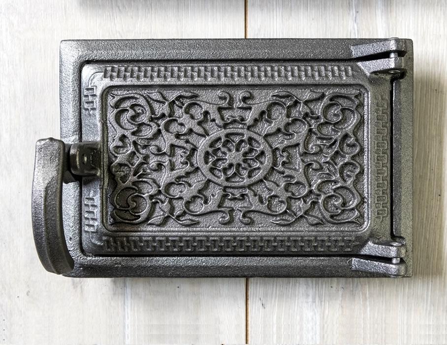 Дверца каминная поддувная чугунная KHLP Солнце 160х240 мм с узором