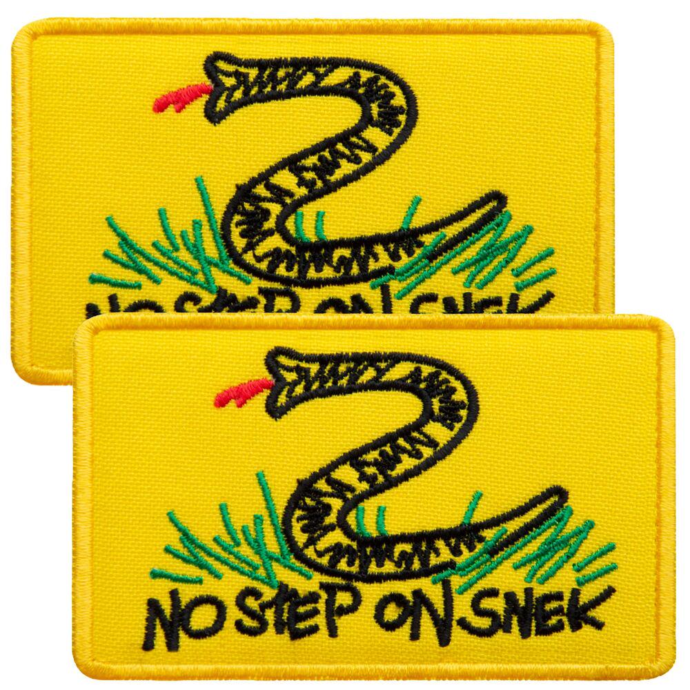 Набір шевронів з липучкою "No step on snek" 5х8 см 2 шт. (25173)