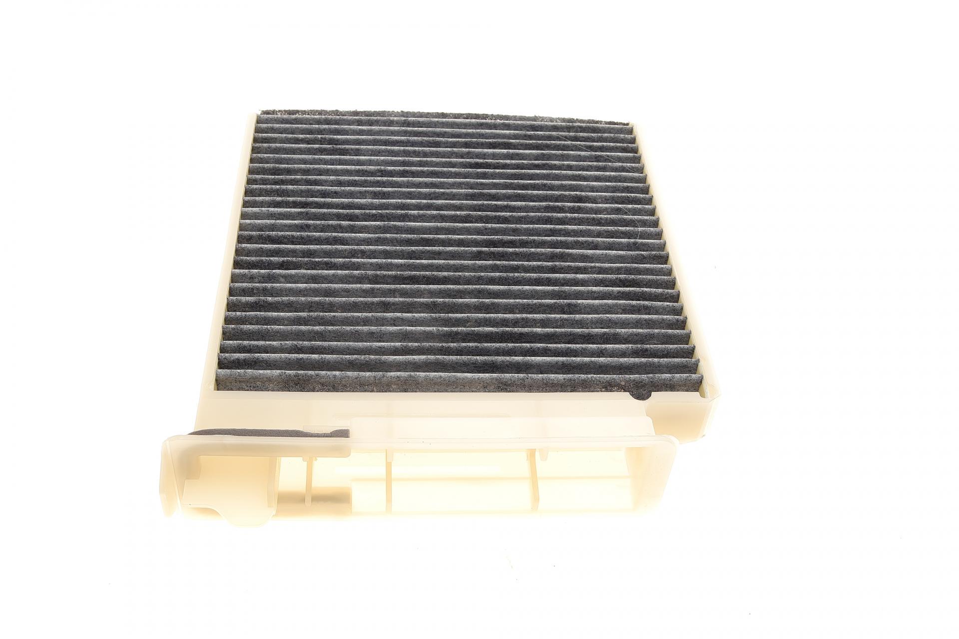 Фильтр салона Mann-Filter для Renault Clio 05-14/Duster 10-18/Logan 04-/Nissan Micra 03-10/Note 06-13 угольный (CUK 1829)