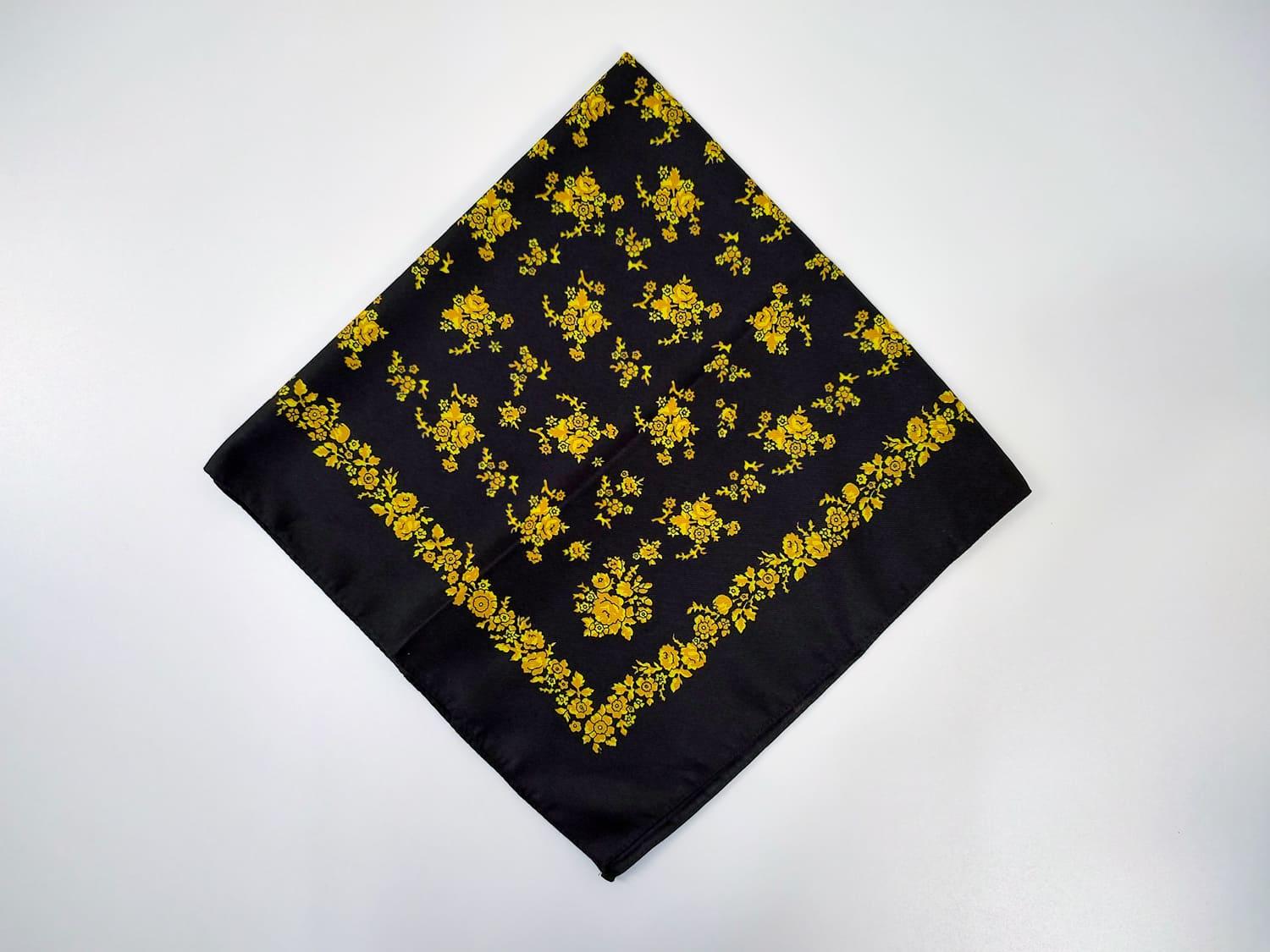 Платок украинский Осенние цветы 80x80 см Черный с желтым (30241280)