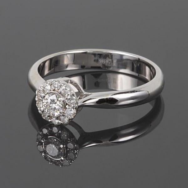 Кольцо из белого золота с фианитами 18