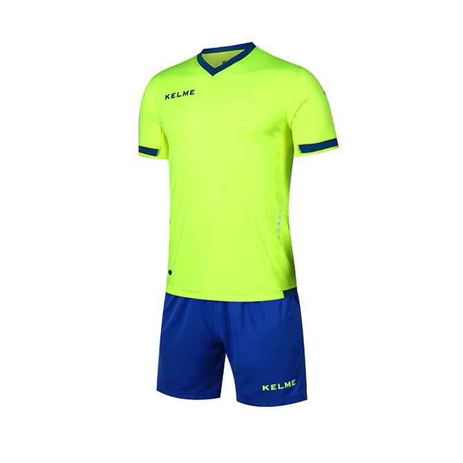 Комплект футбольной формы Kelme Alavees к/р M Салатовый/Синий Комплект футбольной формы Kelme Alavees к/р M Салатовый/Синий