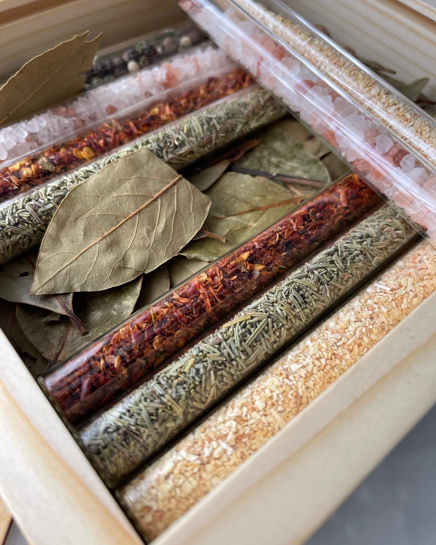 Подарочный набор специй бокс деревянный (242) - фото 6 Подарочный набор специй бокс деревянный (242) - фото 6