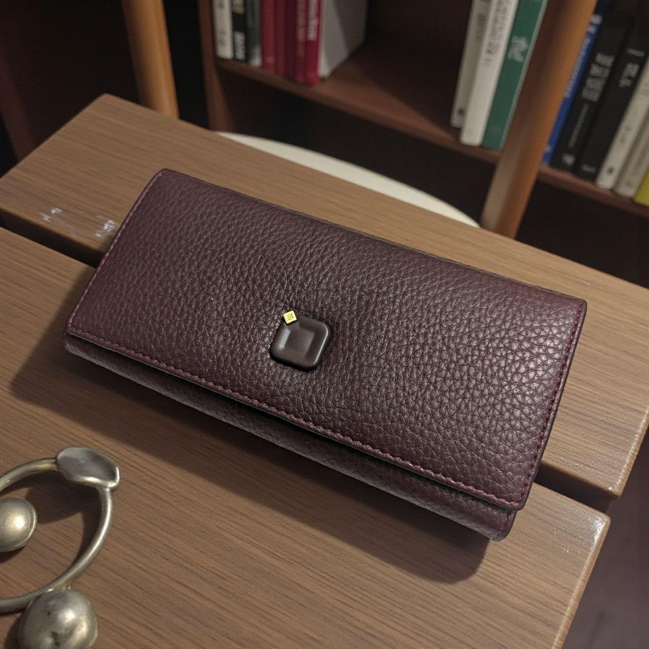 Кошелек женский большой на магните с наружным отделом для монет на молнии Saralyn L2-86 19х10 см Бордовый