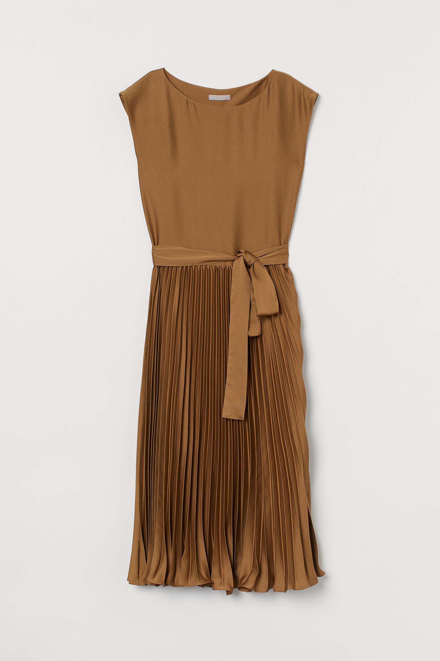 Платье H&M р. 34 Темно-бежевый (21048594001) Платье H&M р. 34 Темно-бежевый (21048594001)