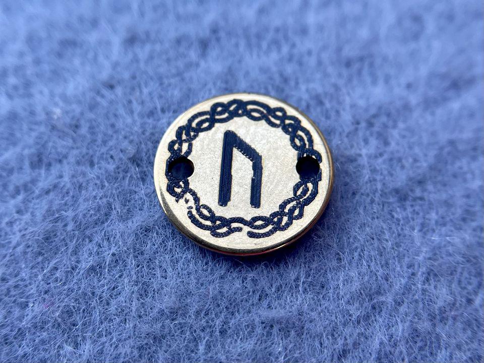 Коннектор из нержавеющей стали 12х12х1 мм