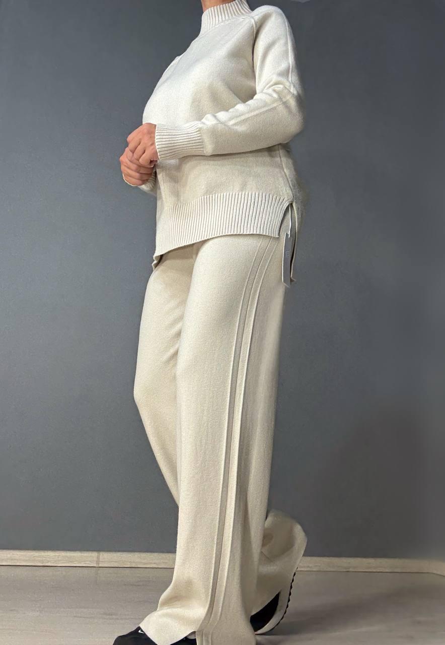 Костюм женский ACCORDDREAM 6841-8636 свитер с брюками палаццо вязаный OS Бежевый (5181) - фото 5 Костюм женский ACCORDDREAM 6841-8636 свитер с брюками палаццо вязаный OS Бежевый (5181) - фото 5