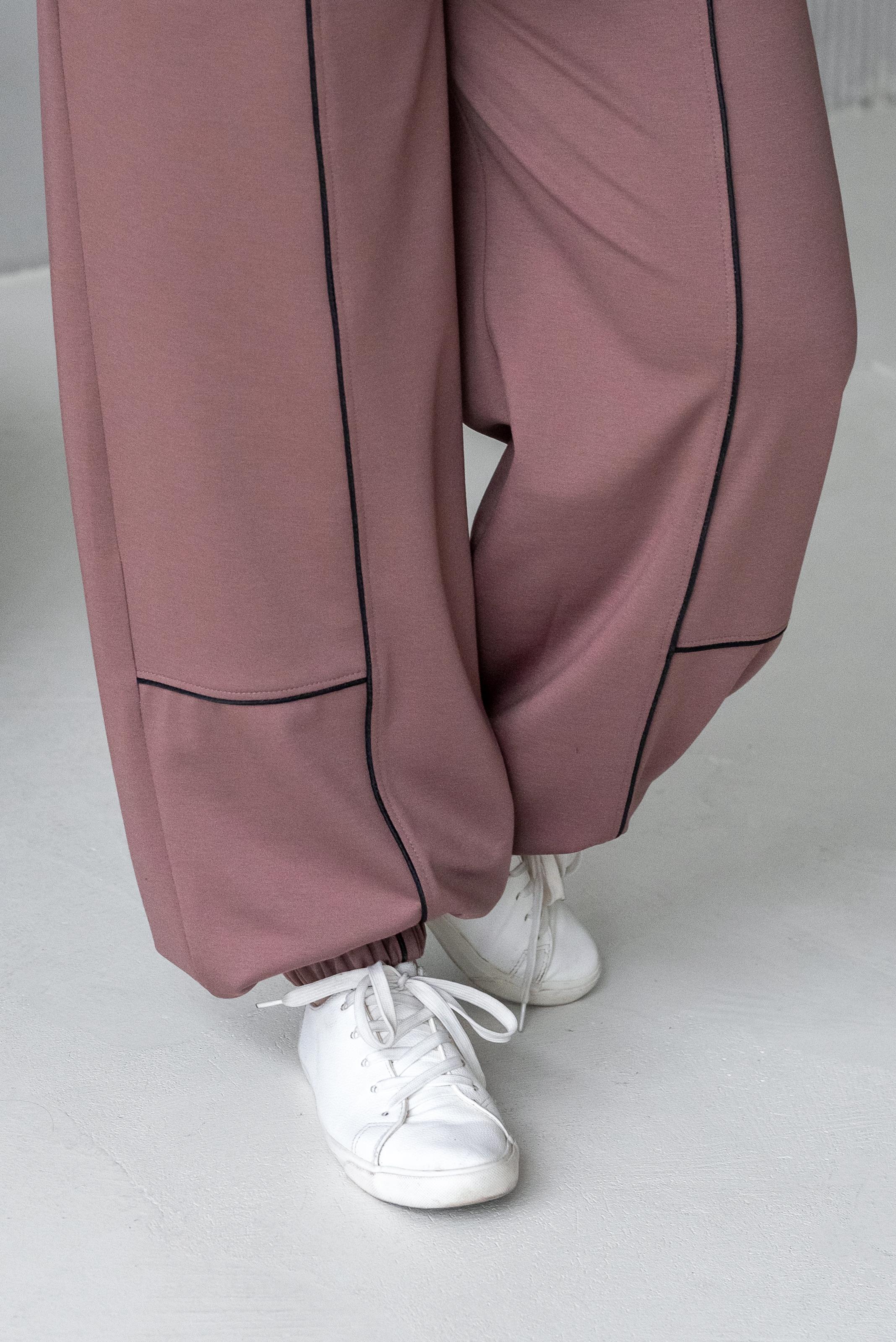 Спортивный костюм женский Тэч р. 58 Коричневый - фото 5 Спортивный костюм женский Тэч р. 58 Коричневый - фото 5