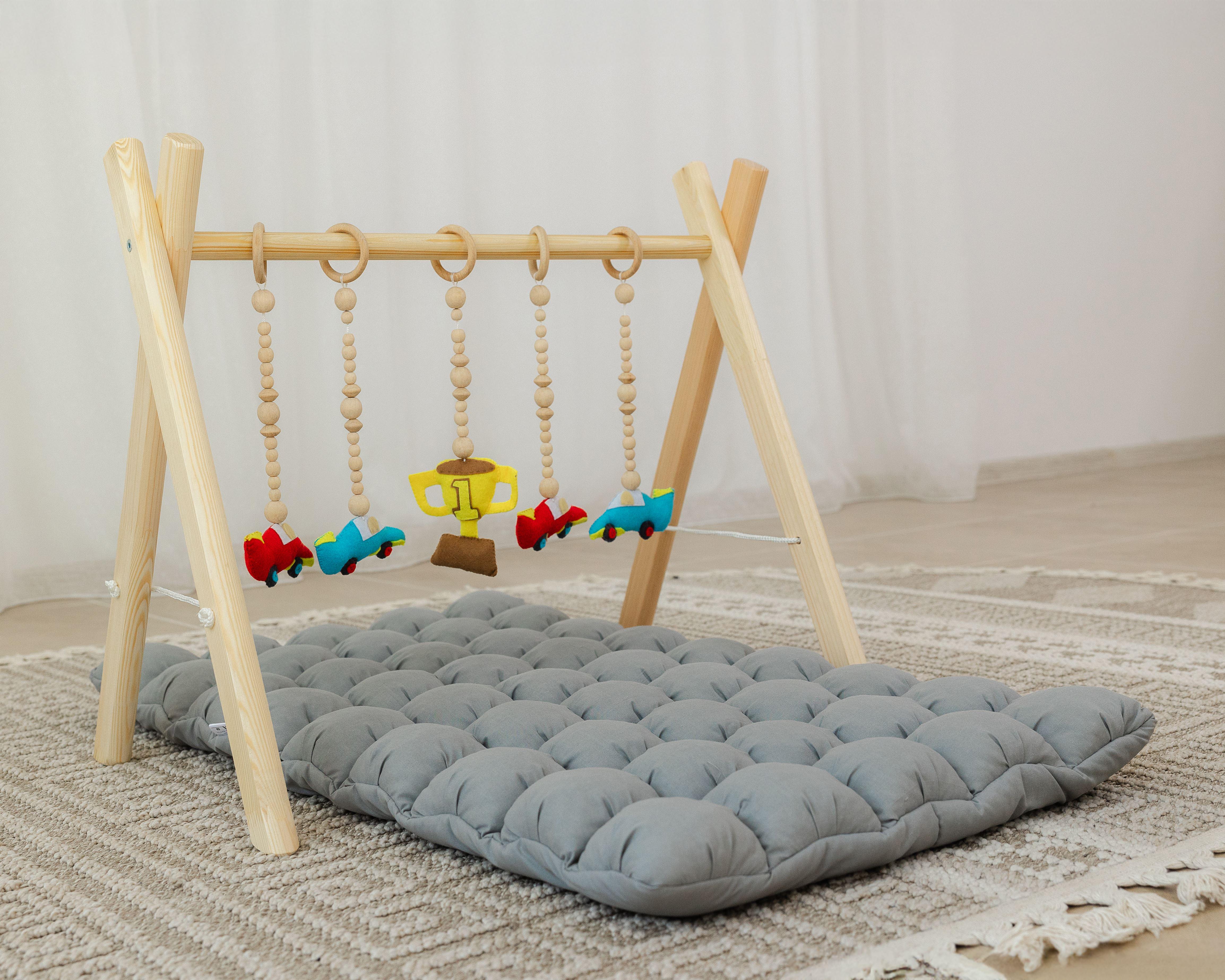 Мобиль детский напольный Монтессори Чемпион с матрасиком Серый (0002340)
