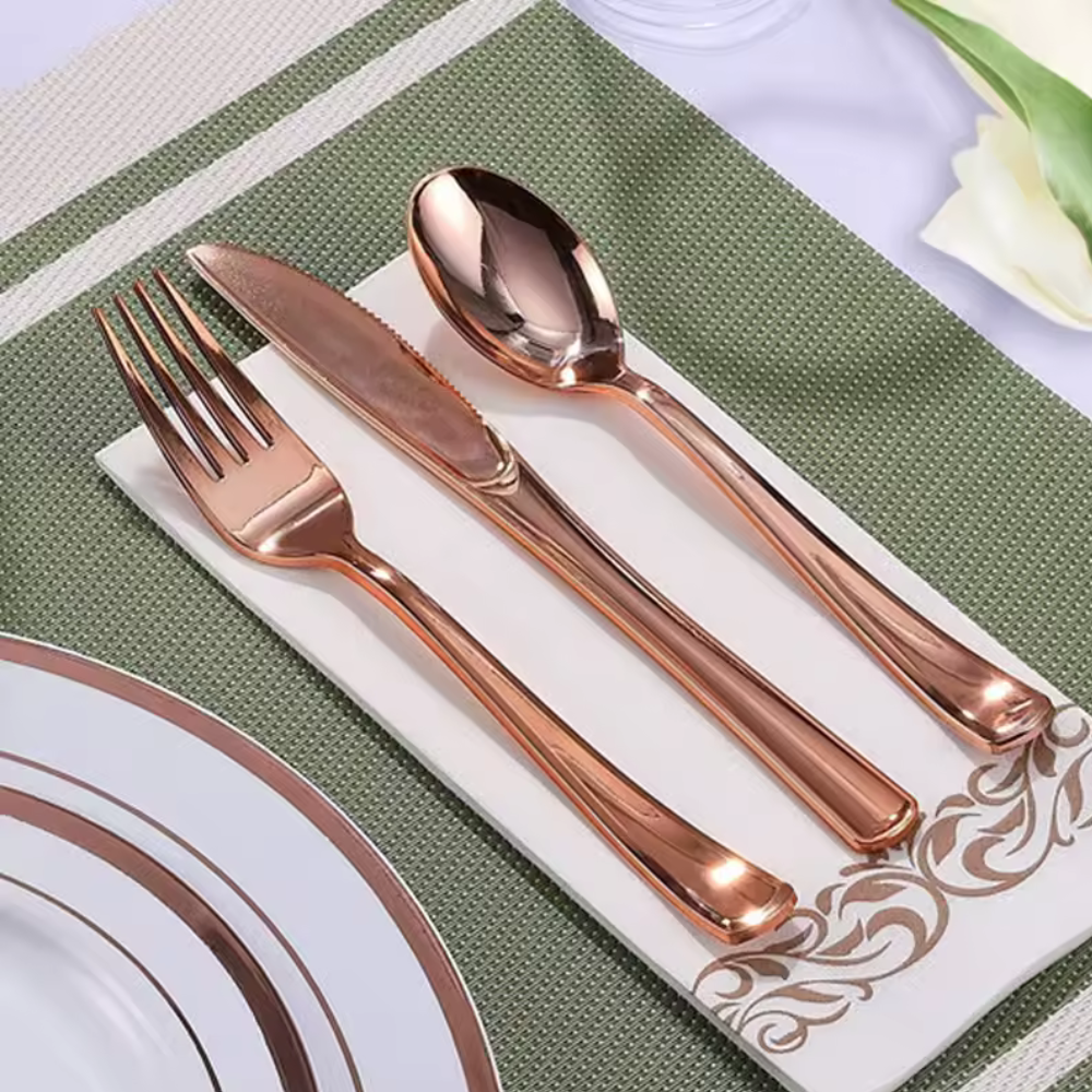 Набір пластикових столових приборів ножі виделки ложки 18 шт. Рожеве золото - фото 14 Набір пластикових столових приборів ножі виделки ложки 18 шт. Рожеве золото - фото 14