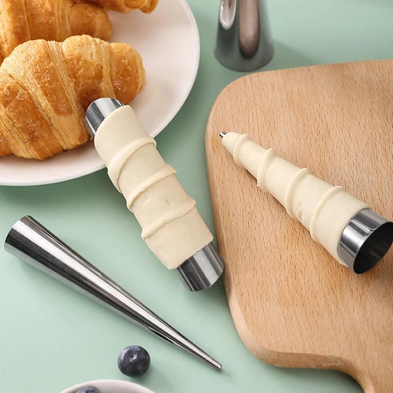 Форми конуси для випікання трубочок 12 см 5 шт. Сріблястий (2789190544) - фото 3 Форми конуси для випікання трубочок 12 см 5 шт. Сріблястий (2789190544) - фото 3