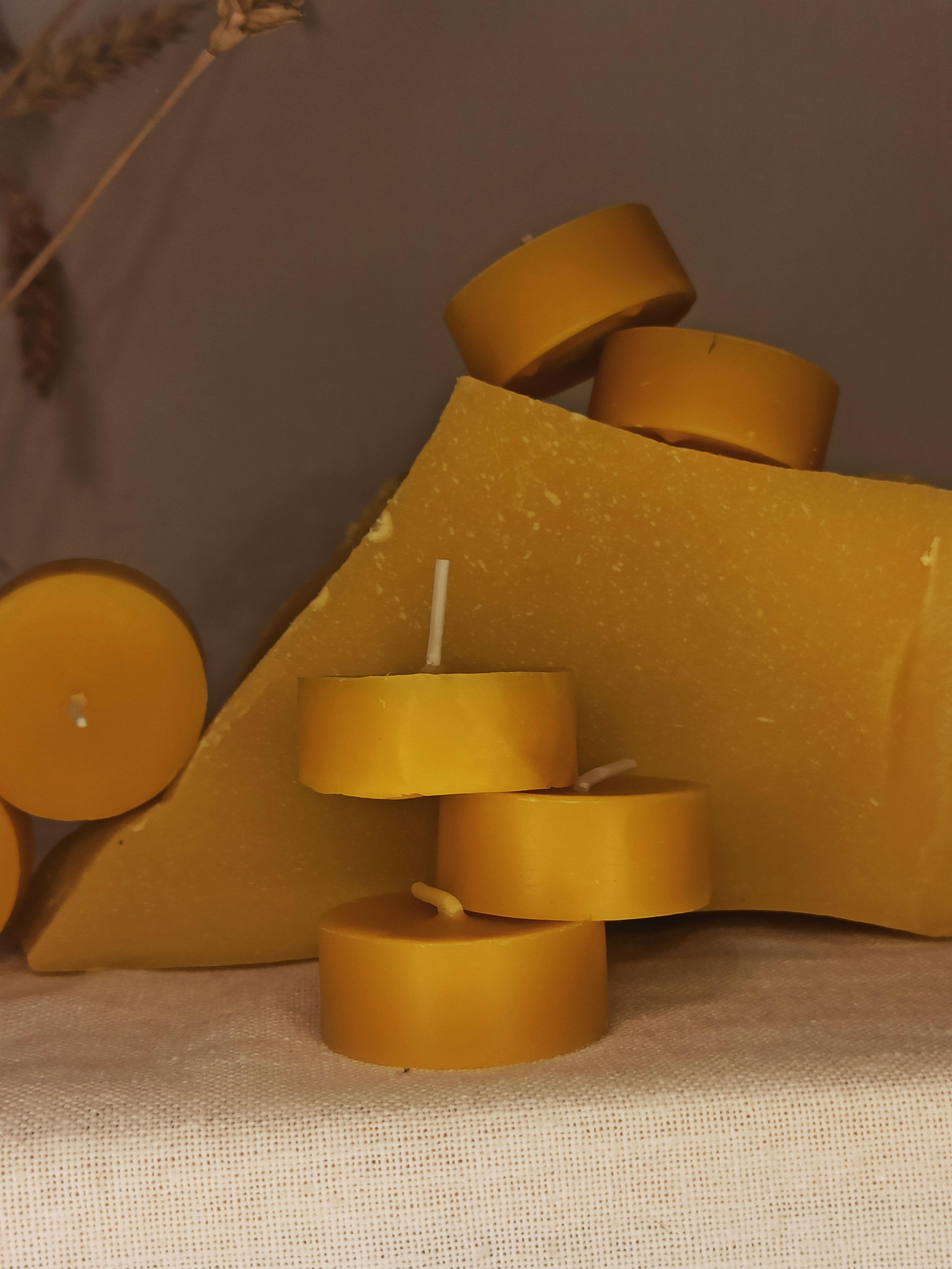 Свічки чайні з бджолиного воску без аромату 10 шт. (2015)