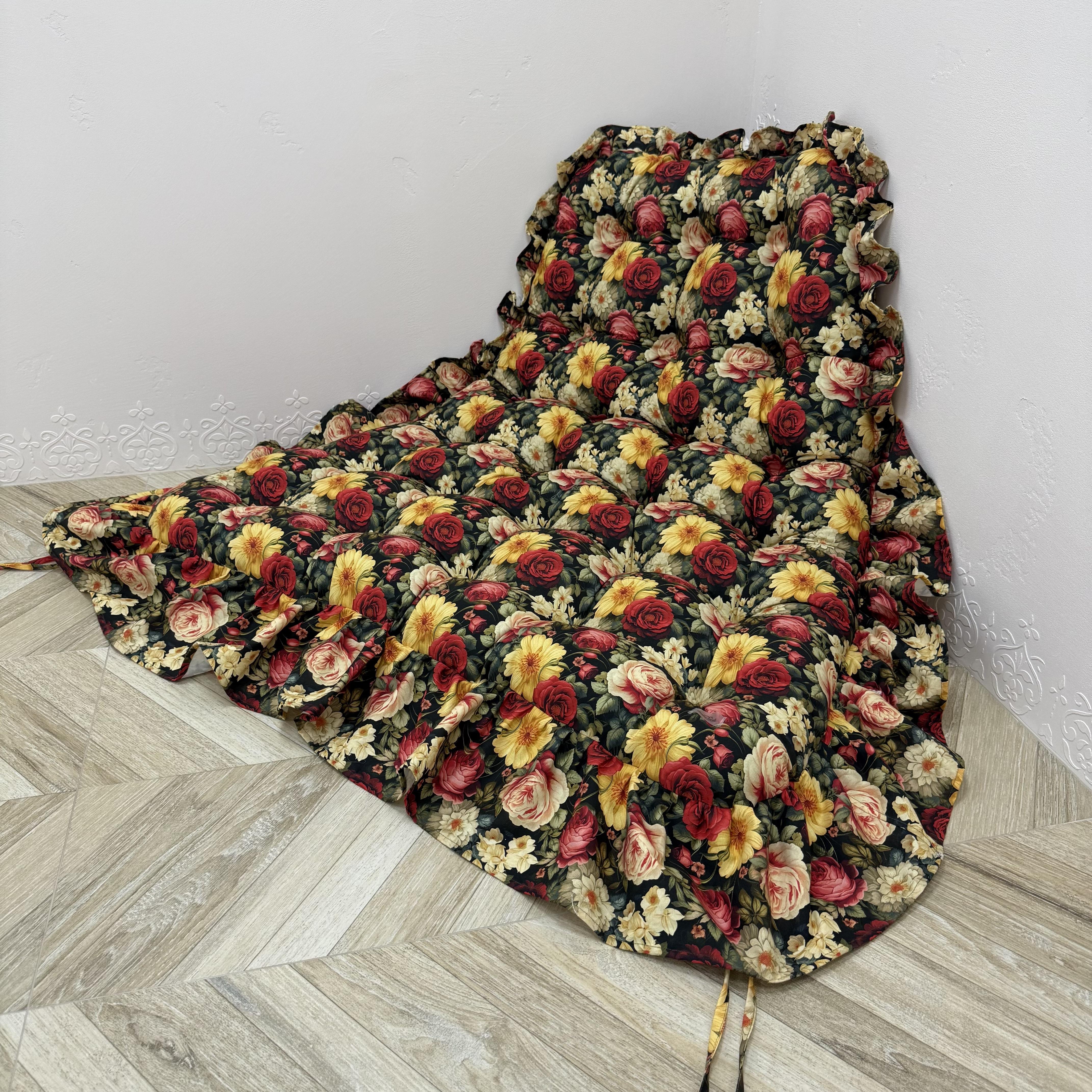 Подушка с рюшей в кресло-кокон Comfort Home Black rose панама 60х120х120 см
