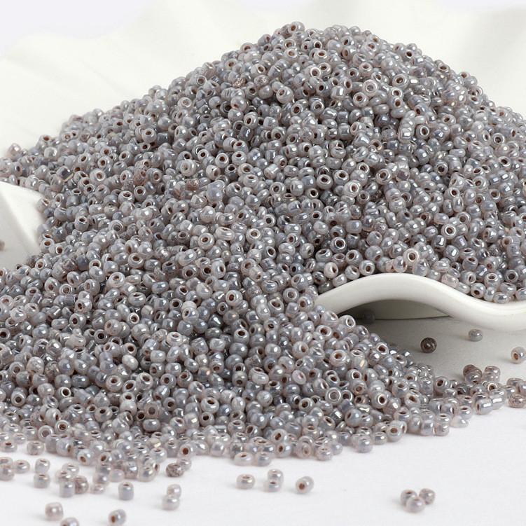 Бисер блестящий 2 мм 50 г Серый (БР0002л62)