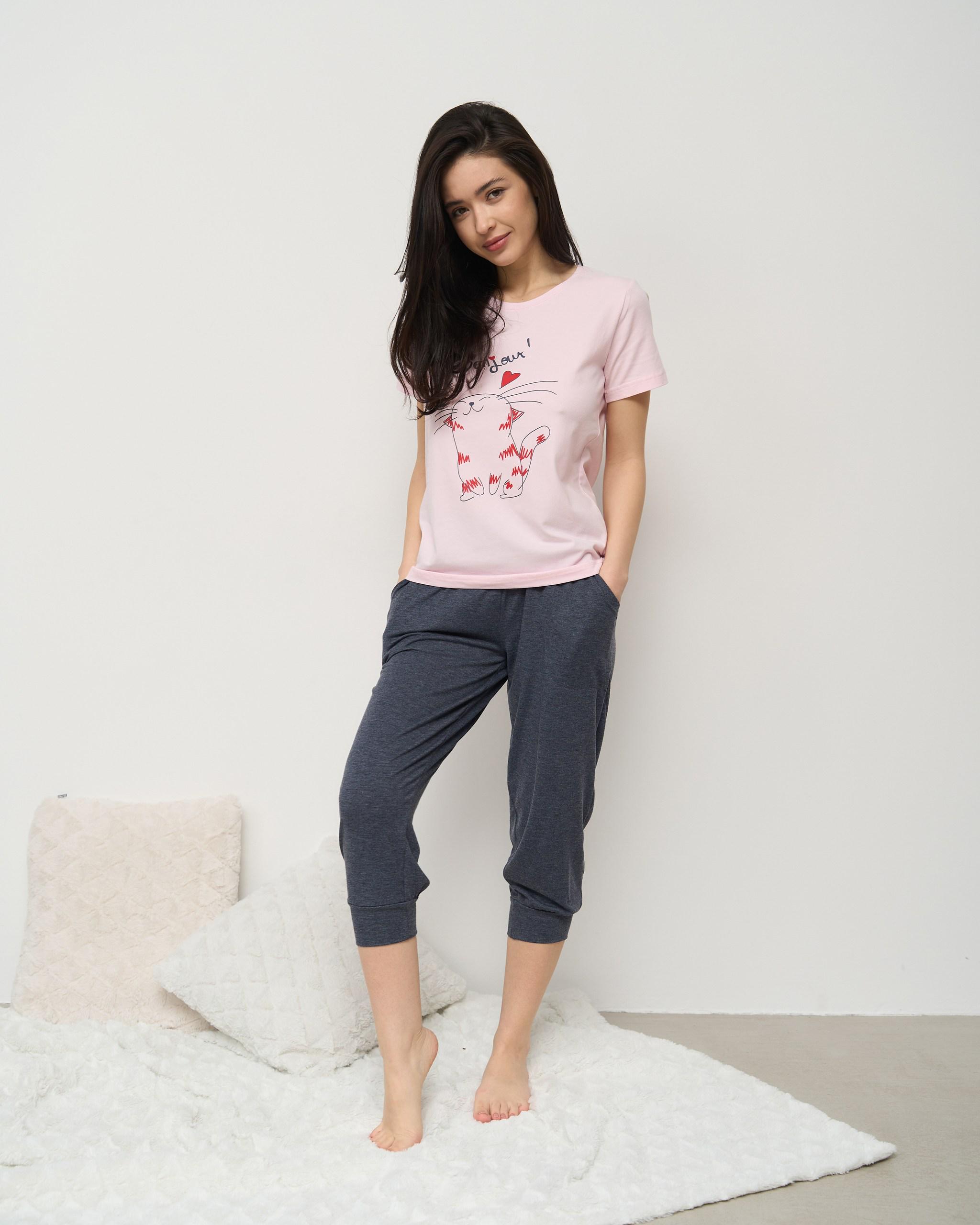 Пижама женская с капри Family look Влюбленный котик S Светло-розовый (82546)